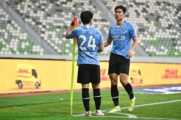 mk体育官方网站-【中超】单欢欢2球却无用 大连人4比1仍需踢附加赛