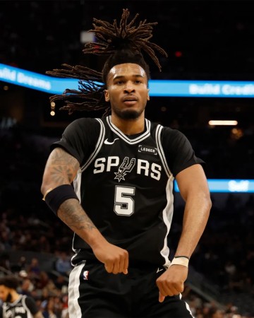 mk体育官网-来者不善！SLAM晒卡斯尔精彩赛场照与球迷分享