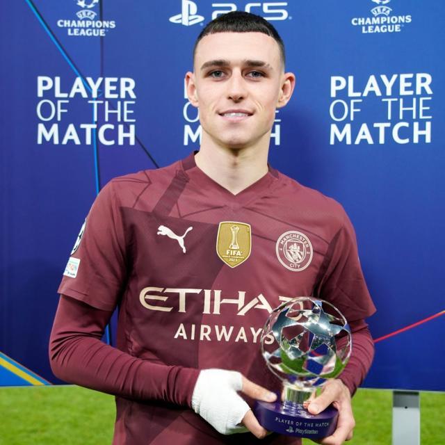 1727831667512090270.jpg GY1Y3wuW0Agr2j2.jpg